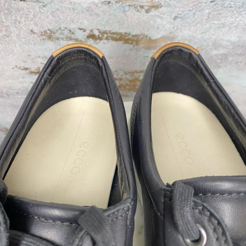 ECCO Soft 7 Shoes Mens Size 10 Black Leather Lace Up Casual Comfort Sneakers